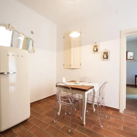 Le Luci Al Porto Apartment